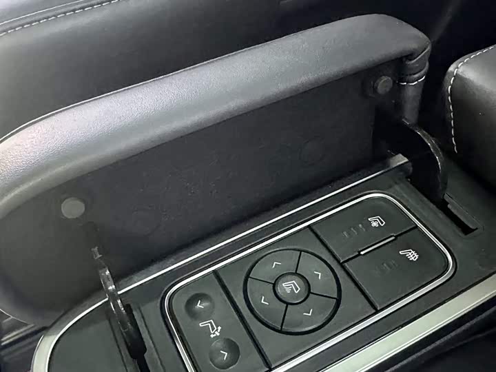 Фото 7 - GAC Trumpchi M8