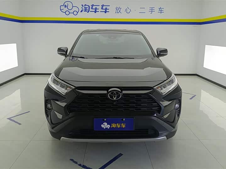 Toyota RAV4 2021 2021款 2.0L CVT四驱风尚PLUS版