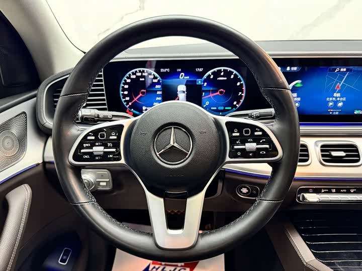 Photo 9 - Mercedes-Benz GLS-Class