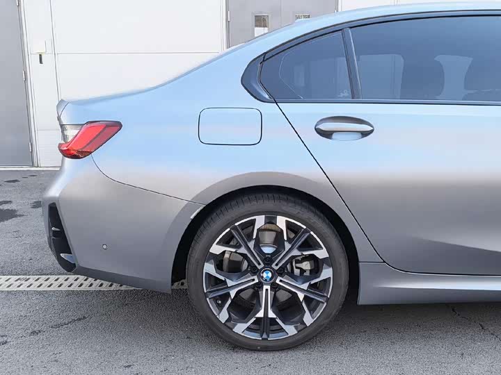 Фото 8 - BMW 3 Series