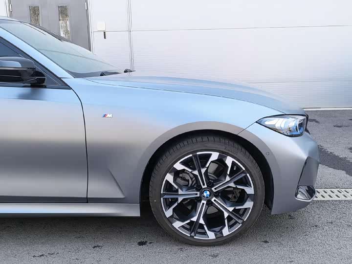 Фото 9 - BMW 3 Series