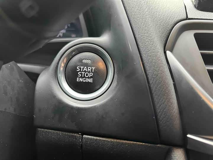 Mazda CX-4 2021 2021款 2.0L 自动两驱蓝天活力版