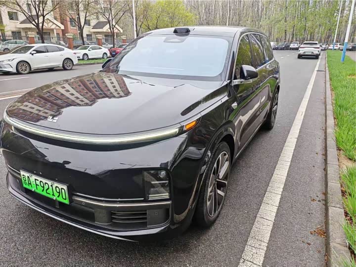 Zdjęcie 1 - LiXiang L9