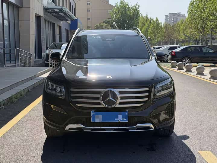 Фото 2 - Mercedes-Benz GLB-Class