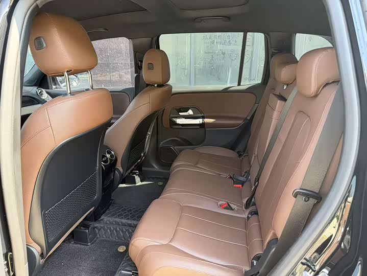 Фото 7 - Mercedes-Benz GLB-Class