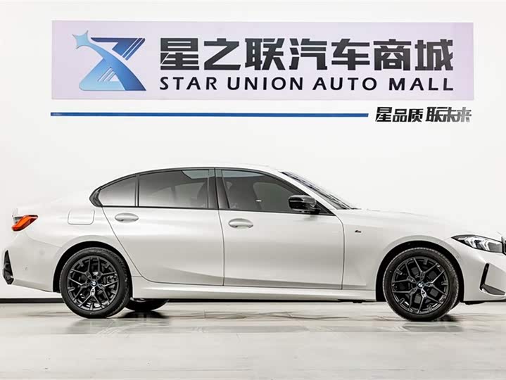 BMW 3 Series 2025 2025款 330Li M运动曜夜套装