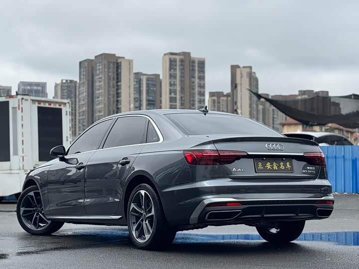 Zdjęcie 5 - Audi A4L