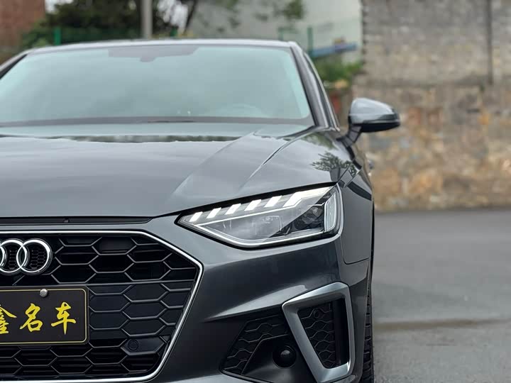 Zdjęcie 7 - Audi A4L