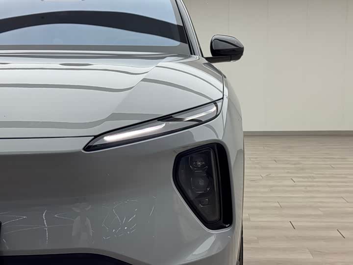 Фото 8 - Nio ES6