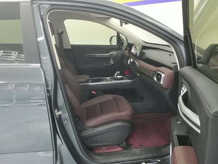 Geely Okavango 2022 2022款 1.8TD 自动尊贵型 7座