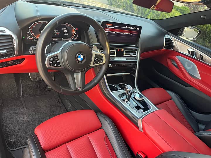 BMW 8 Series 2022 2022款 840i xDrive 四门轿跑车 M运动套装