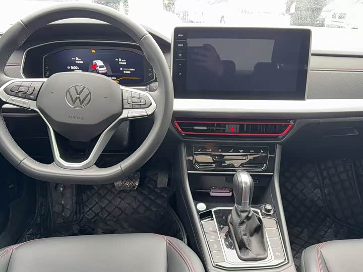 Фото 2 - Volkswagen Lavida