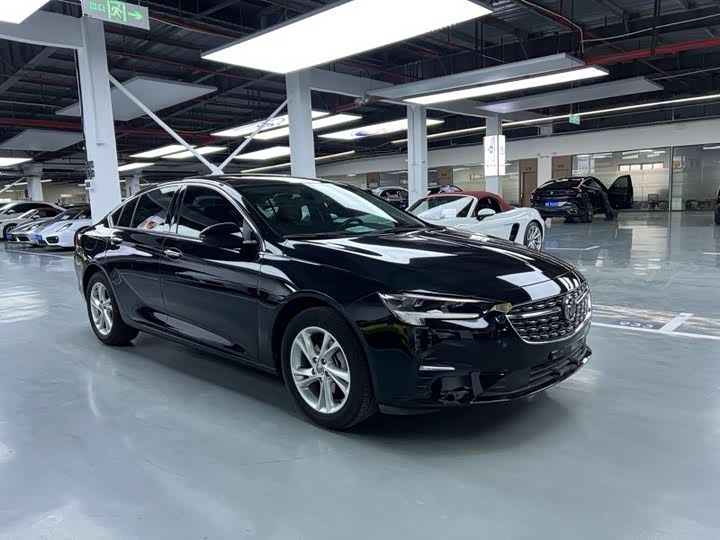 Фото 3 - Buick Regal