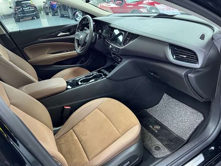 Фото 8 - Buick Regal