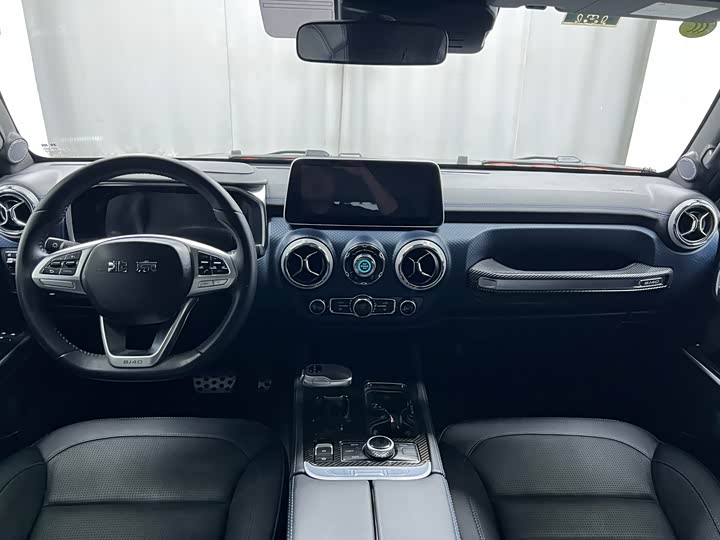 BAIC Beijing BJ40 2021 2021款 2.0D 自动四驱刀锋英雄版侠客型（前后电控锁）