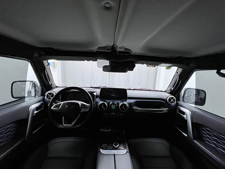 BAIC Beijing BJ40 2021 2021款 2.0D 自动四驱刀锋英雄版侠客型（前后电控锁）