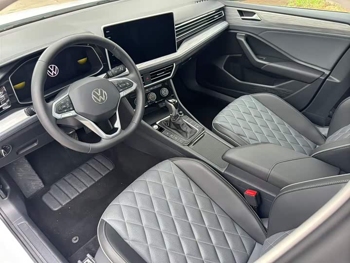 Фото 7 - Volkswagen Sagitar L