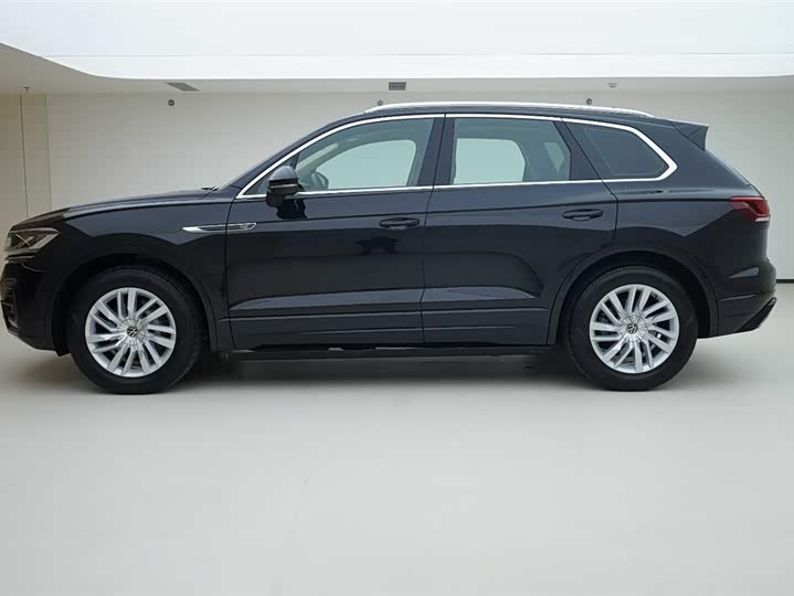 Volkswagen Touareg 2022 2022款 2.0TSI 锐尚版