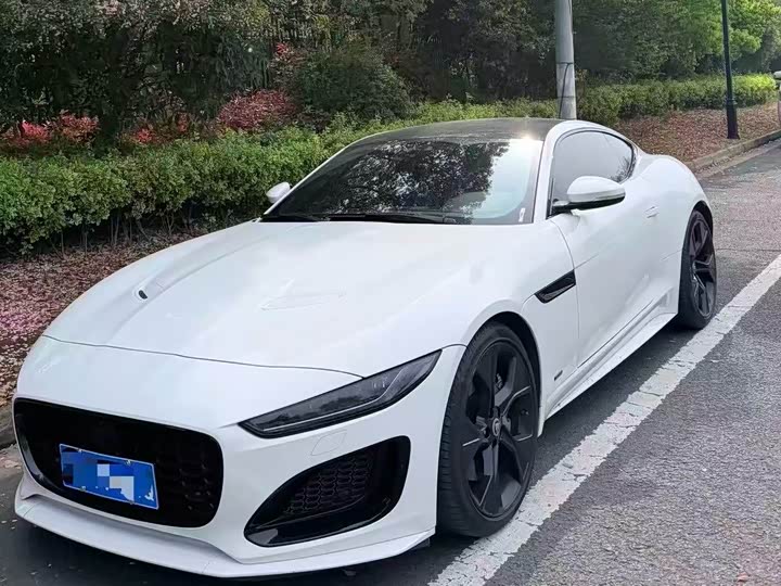 2024 Jaguar F-Type