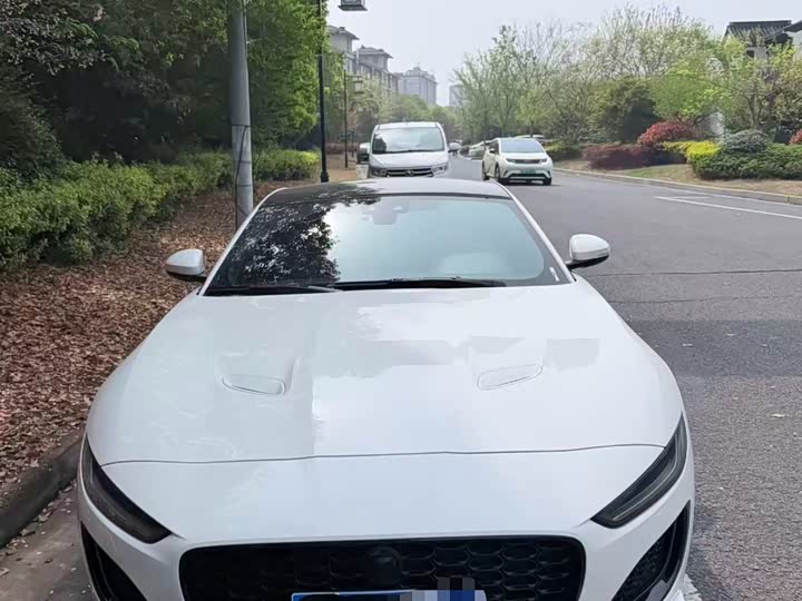 2024 Jaguar F-Type