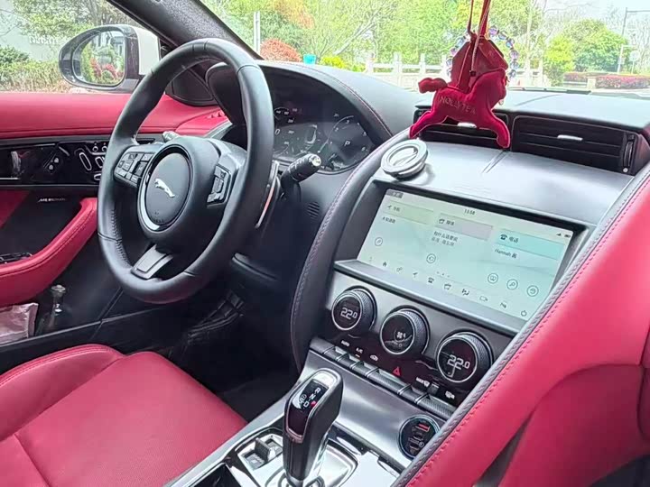 Jaguar F-Type 2024 2024款 P300 75周年典藏硬顶版