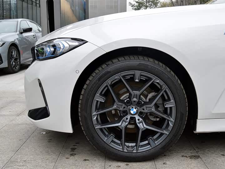 Фото 2 - BMW 3 Series