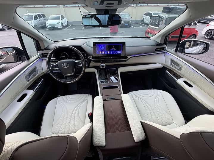 Toyota Sienna 2024 2024款 2.5L混动 豪华版