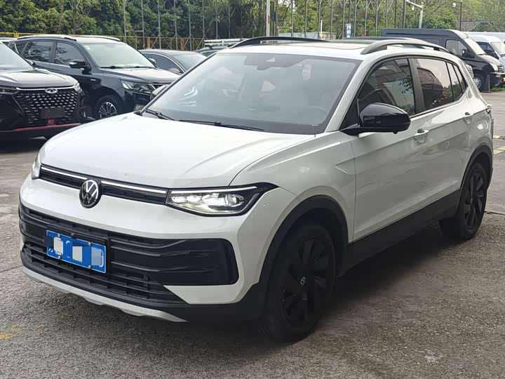 Volkswagen Tharu 2025 2025款 新锐 1.5L 锐意版