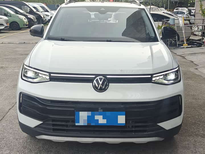 Volkswagen Tharu 2025 2025款 新锐 1.5L 锐意版