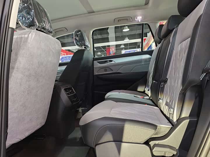 Volkswagen Tavendor 2025 2025款 380TSI 四驱R-Line巡游 众享款