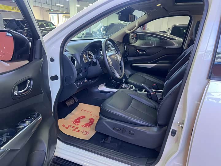 Nissan Terra 2020 2020款 2.5L XV 4WD 自动四驱旗舰版
