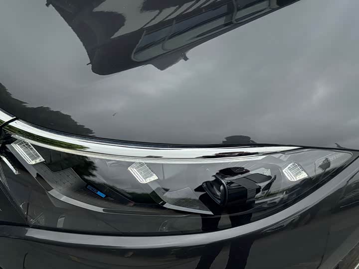 Photo 7 - Mercedes-Benz EQS