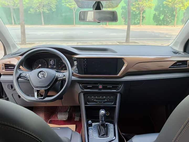 Volkswagen Tharu 2021 2021款 330TSI 四驱豪华版
