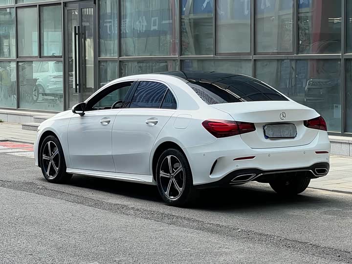 Фото 6 - Mercedes-Benz A-Class
