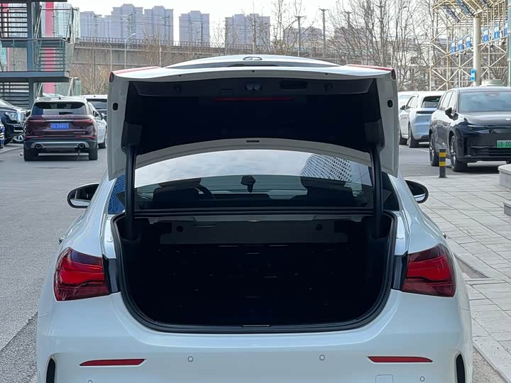 Фото 8 - Mercedes-Benz A-Class