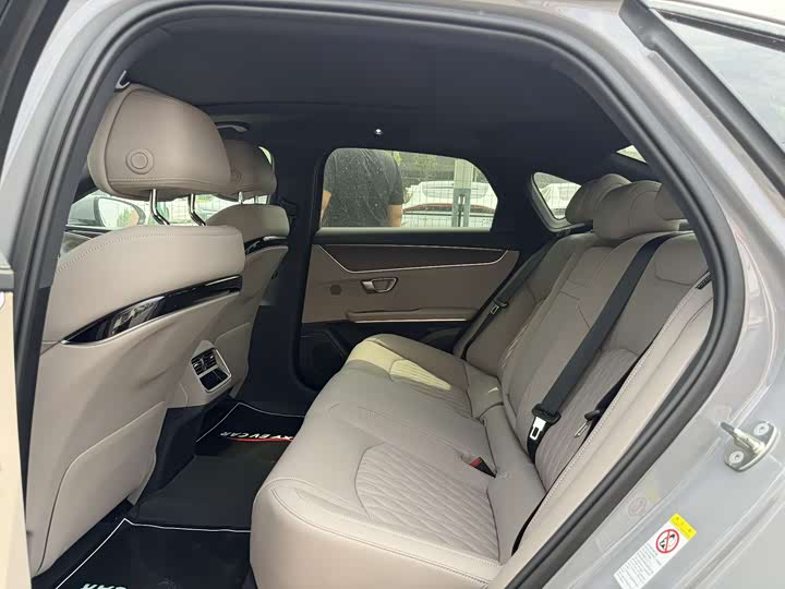 BYD Han 2025 2025款 DM-i 125KM激光雷达智驾型