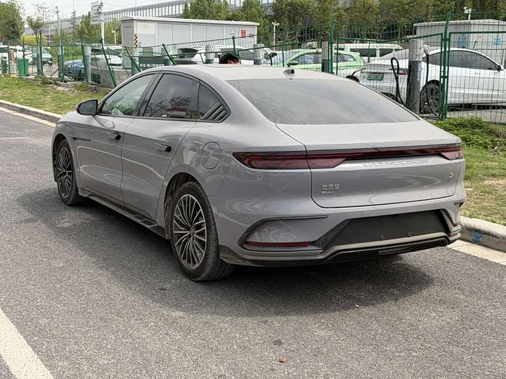 BYD Han 2025 2025款 DM-i 125KM激光雷达智驾型