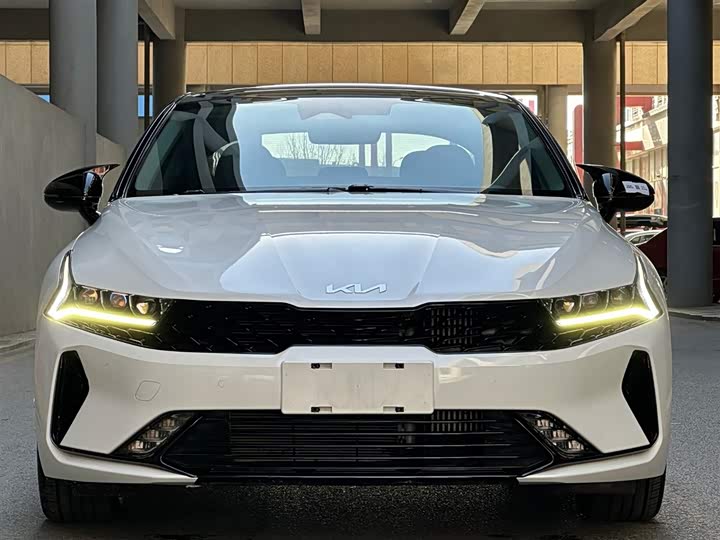 Zdjęcie 2 - Kia K5