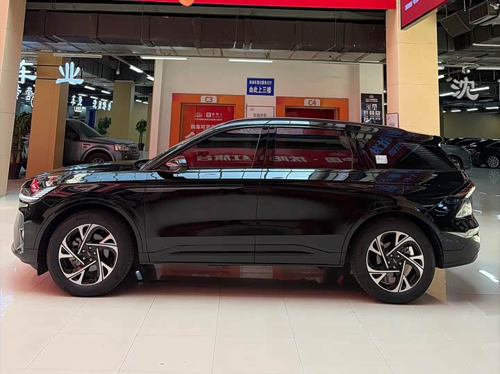 Lincoln Nautilus 2025 2025款 2.0T 四驱尊逸混动版