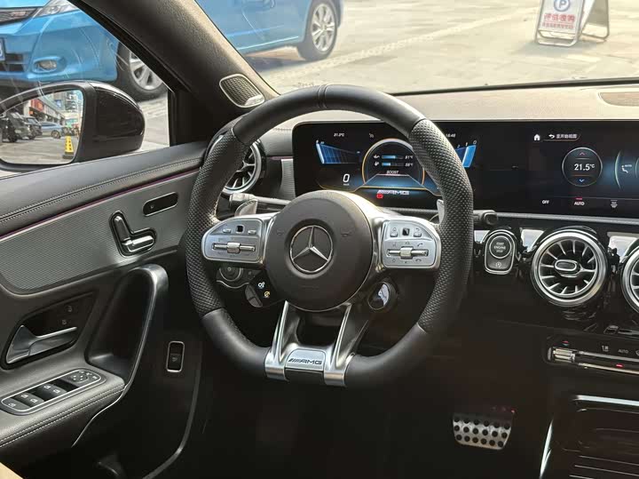 Фото 9 - Mercedes-Benz A-Class AMG