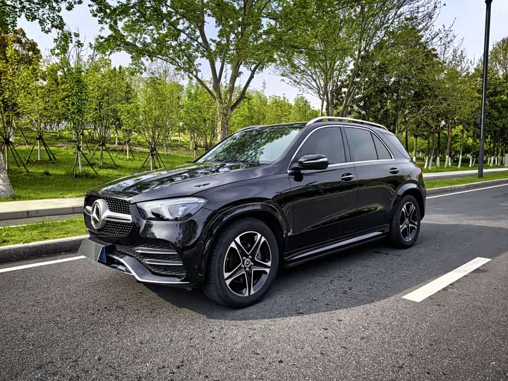 Фото 1 - Mercedes-Benz GLE-Class