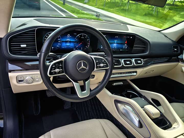 Фото 4 - Mercedes-Benz GLE-Class