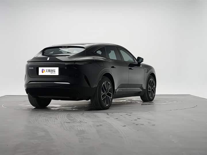2025 Avatr 11