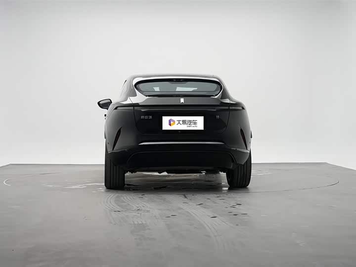 2025 Avatr 11