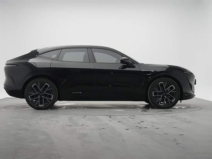 2025 Avatr 11