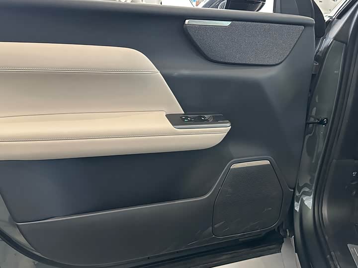 Volvo XC70 Hybrid 2026 2026款 四驱超长续航Core