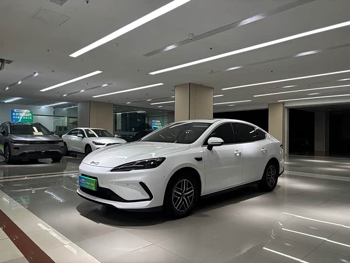 BYD Seal 05 DM-i Hybrid 2025 2025款 DM-i 智驾版 120KM旗舰型
