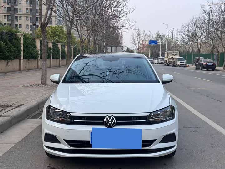صورة 2 - Volkswagen Polo