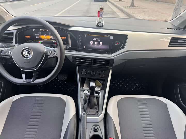 صورة 5 - Volkswagen Polo