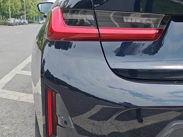 Zdjęcie 9 - BMW 3 Series